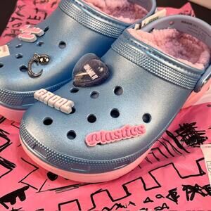 Crocs Limited Edition Mean Girls Platform Clogs Sherpa-Lined Blue‎ Pink Jibbitz